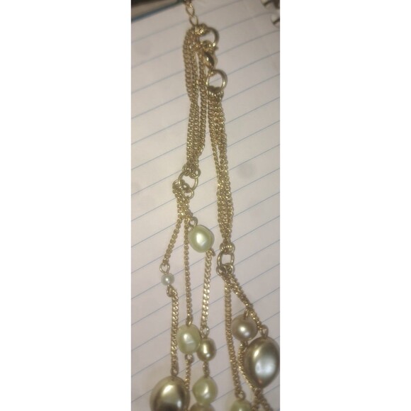 Graduated strand Pearl necklace three strands luminescent faux pearls - Picture 2 of 7